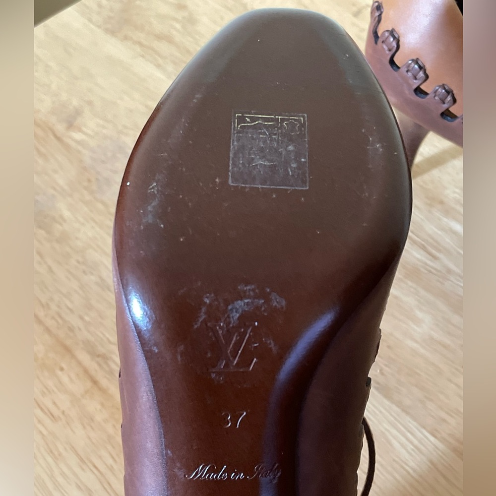 Louis Vuitton Gorgeous Brown (Once-Worn) Heels! - Picture 5 of 7